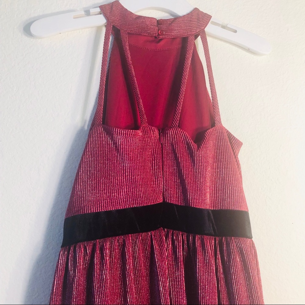 Dress - Picture 4 of 4